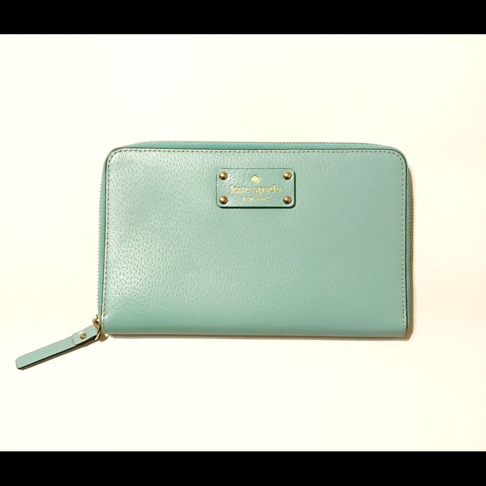 Kate Spade Grand Street Zip Travel Wallet